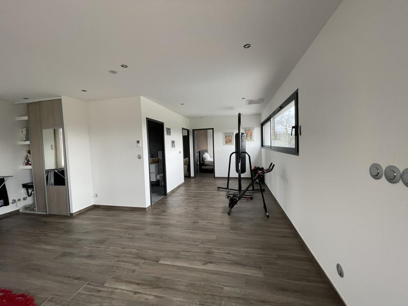 Villa - 310 m² - 10 pièces