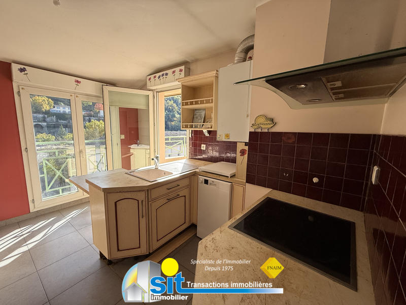 Appartement - 75 m² - 3 pièces