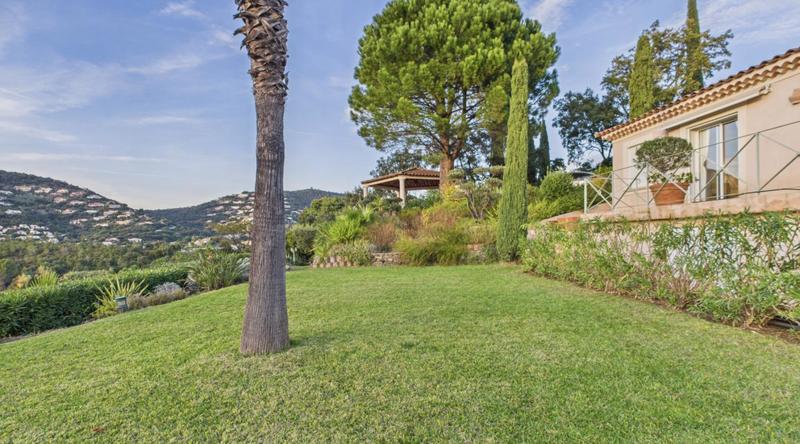 Appartement - 150 m² - 5 pièces