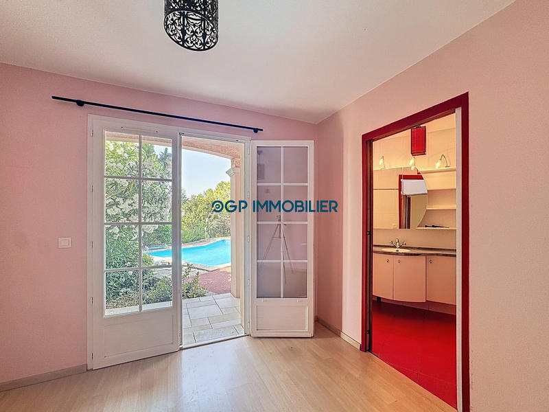 Maison - 161 m² - 5 pièces