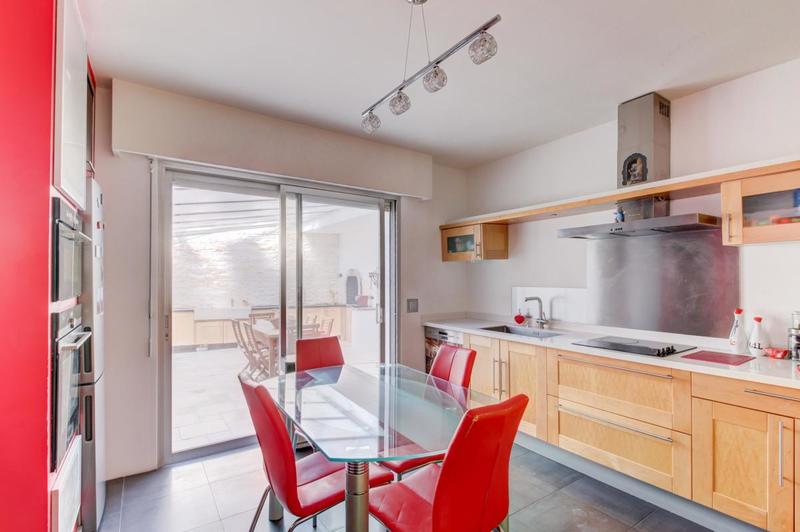 Maison - 193 m² - 5 pièces