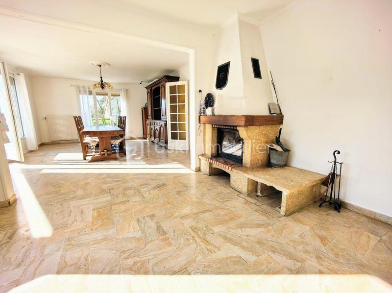 Maison - 150 m² - 8 pièces