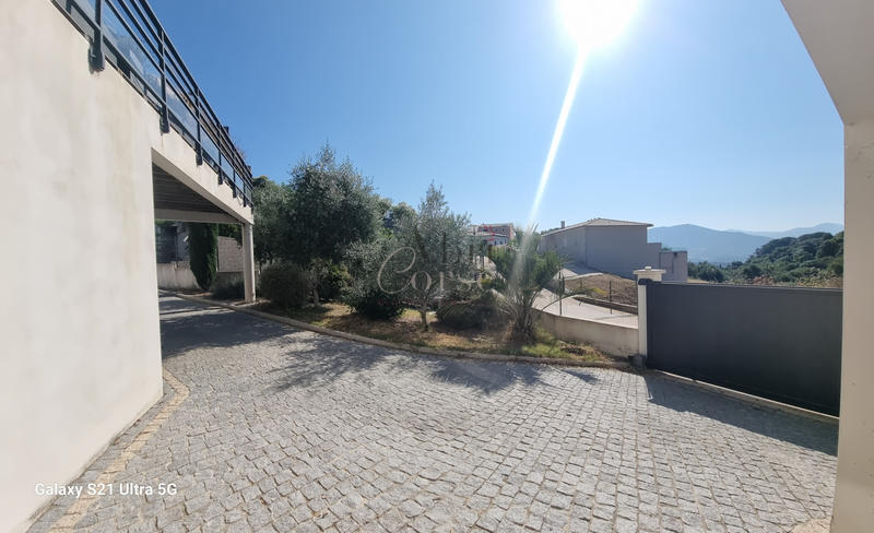 Propriété - 158 m² - 7 pièces