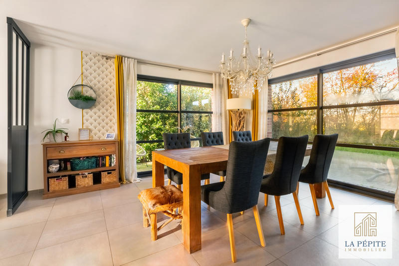 Maison - 138 m² - 5 pièces