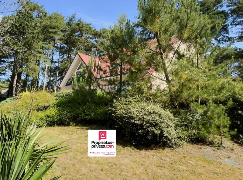 Villa - 250 m² - 10 pièces