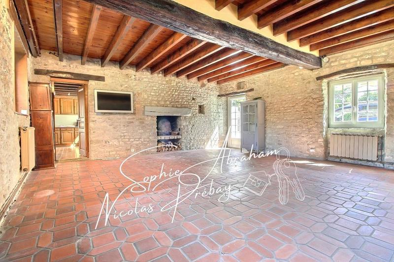 Maison - 310 m² - 11 pièces