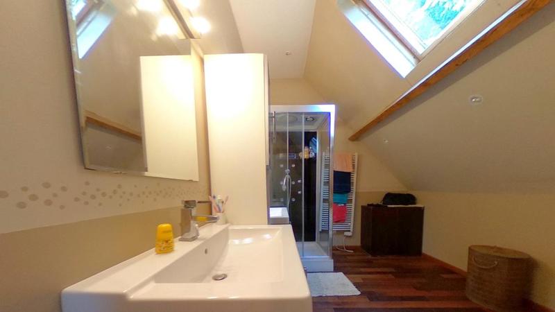 Maison - 204 m² - 6 pièces