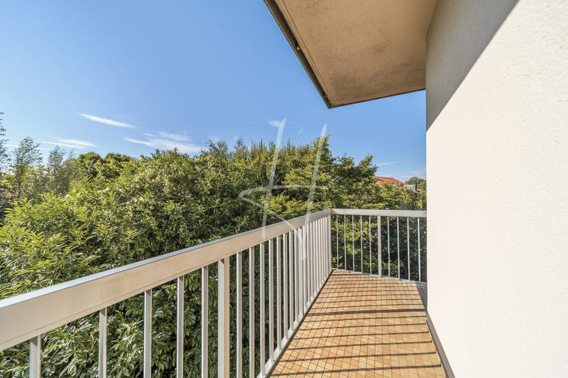 Appartement - 95 m² - 4 pièces