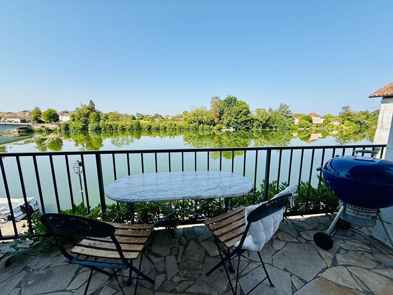 Maison - 259 m² - 7 pièces