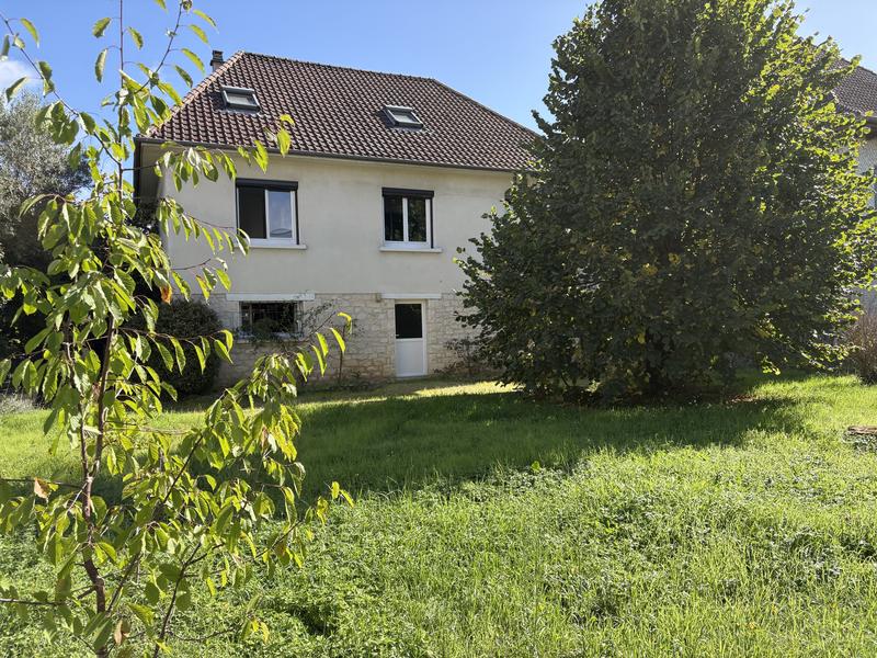 Maison - 135 m² - 6 pièces
