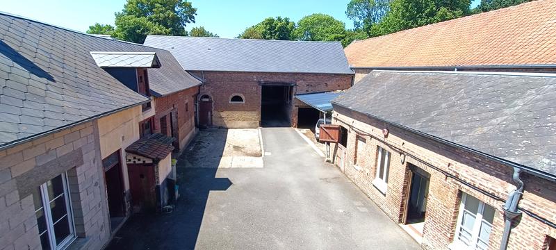 Maison - 290 m² - 10 pièces