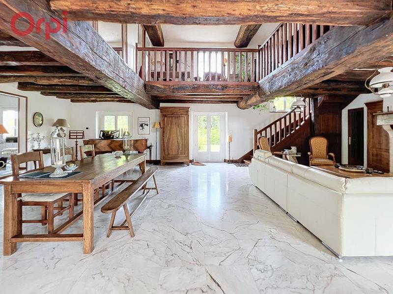Maison - 297 m² - 6 pièces