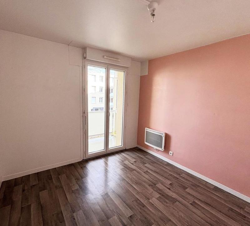 Appartement - 90 m² - 4 pièces