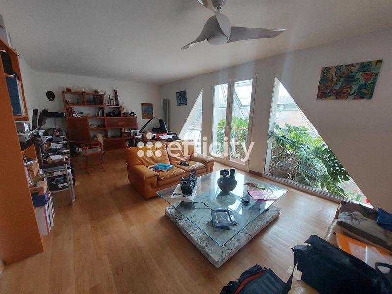 Maison - 244 m² - 7 pièces