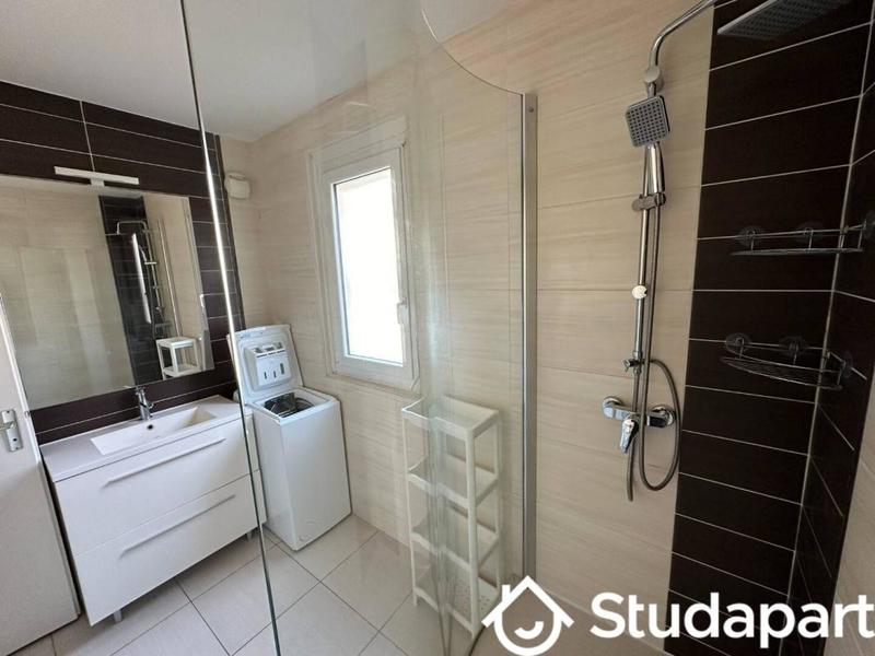 Chambre - 15 m² - 1 pièce