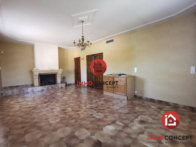 Villa - 214 m² - 8 pièces