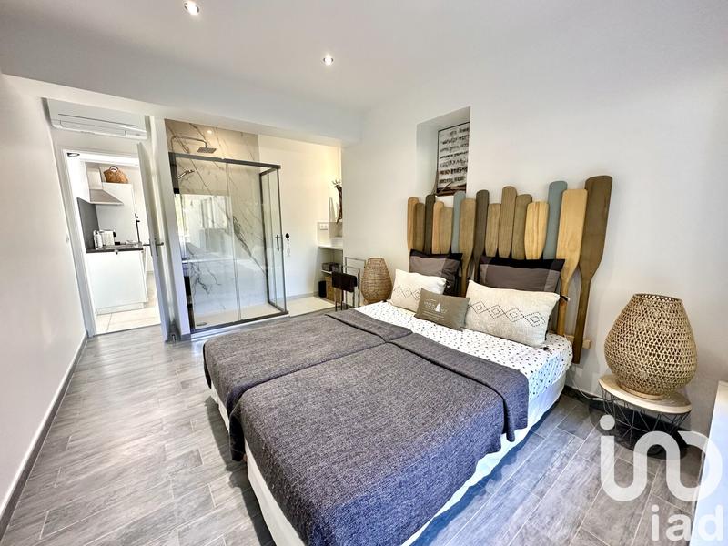 Maison - 283 m² - 8 pièces