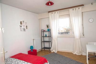 Chambre - 15 m² - 4 pièces
