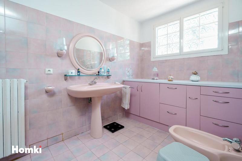 Villa - 290 m² - 6 pièces