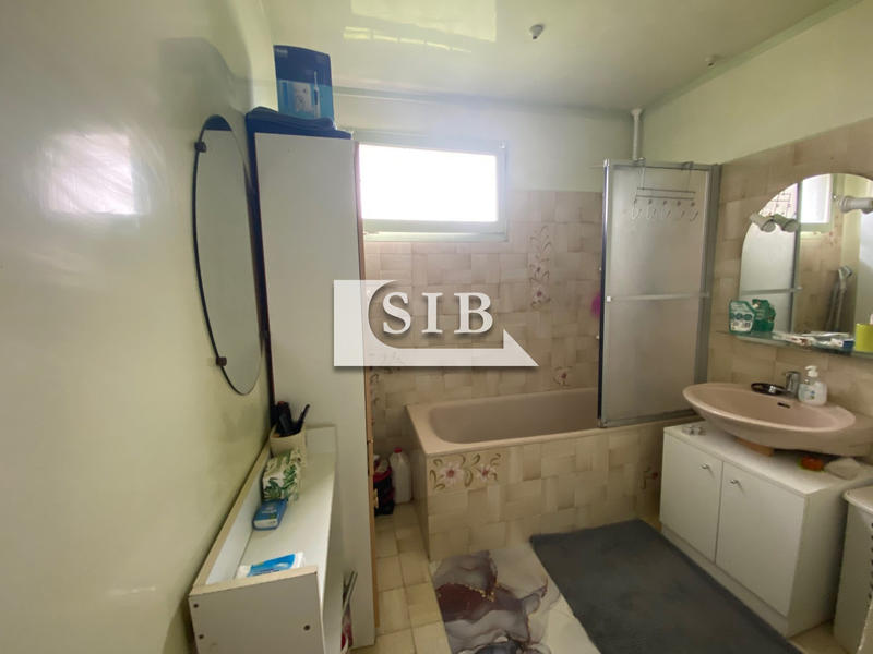 Maison - 96 m² - 5 pièces