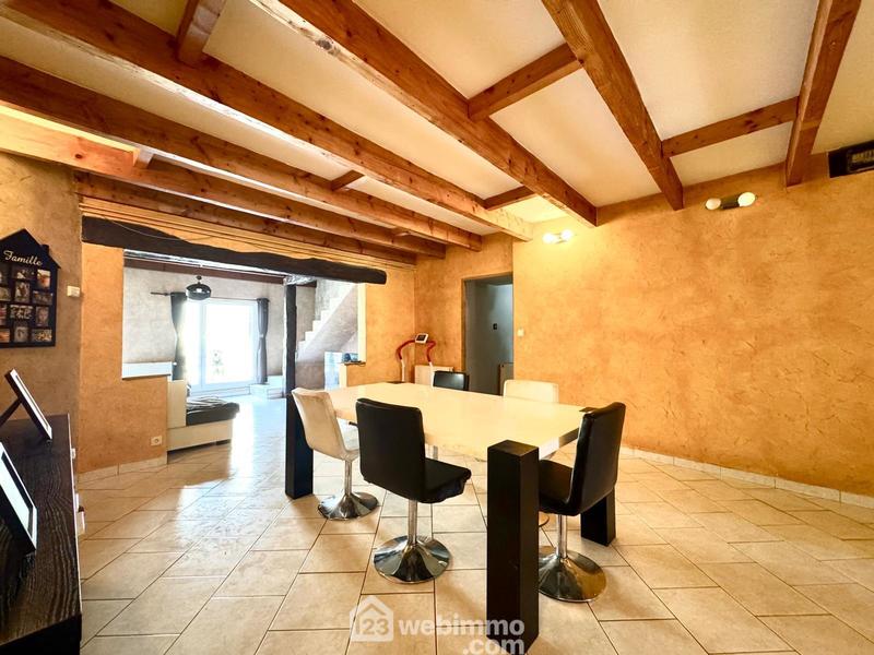 Maison - 183 m² - 5 pièces