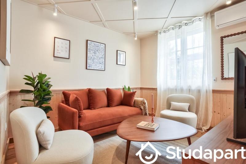 Chambre - 10 m² - 1 pièce