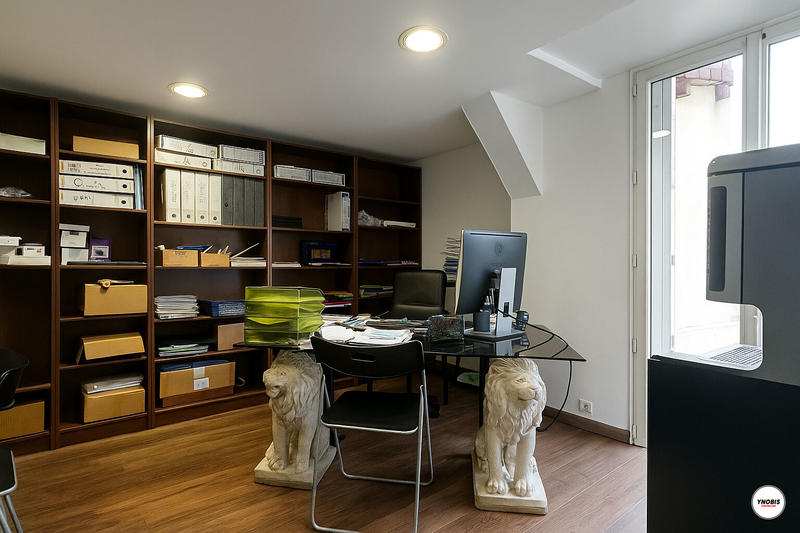 Immeuble - 9 pièces