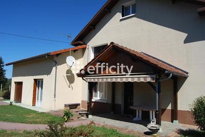 Maison - 275 m² - 16 pièces