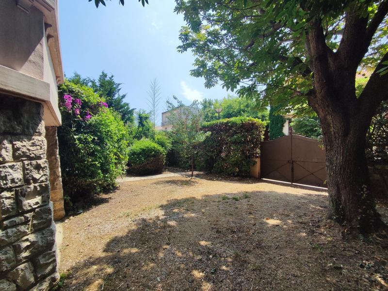 Maison ancienne - 195 m² - 8 pièces