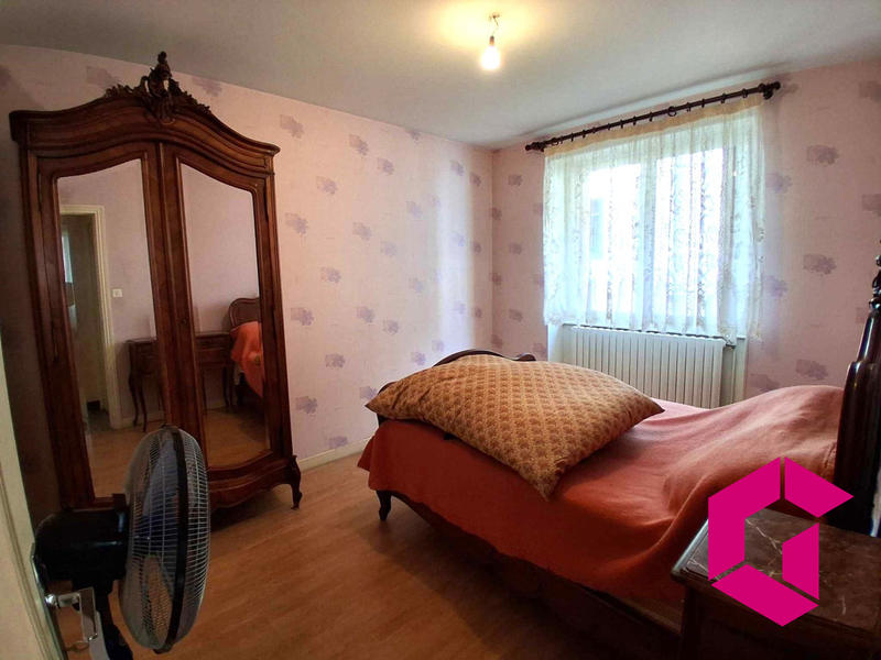 Maison - 186 m² - 5 pièces