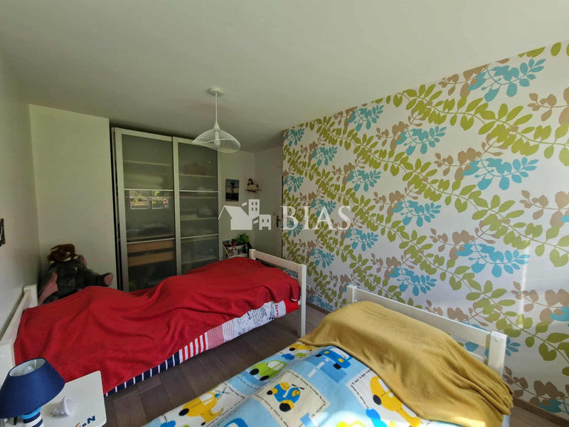 Maison - 218 m² - 8 pièces