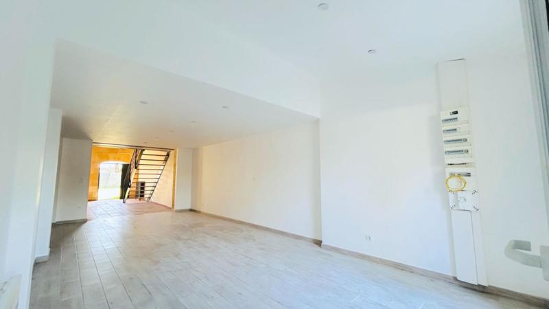 Maison en pierre - 120 m² - 4 pièces