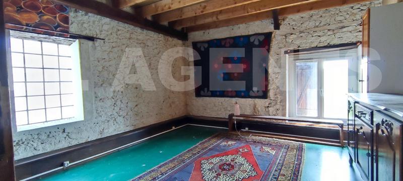 Maison - 273 m² - 10 pièces