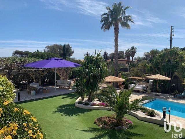 Local commercial - 2 364 m²