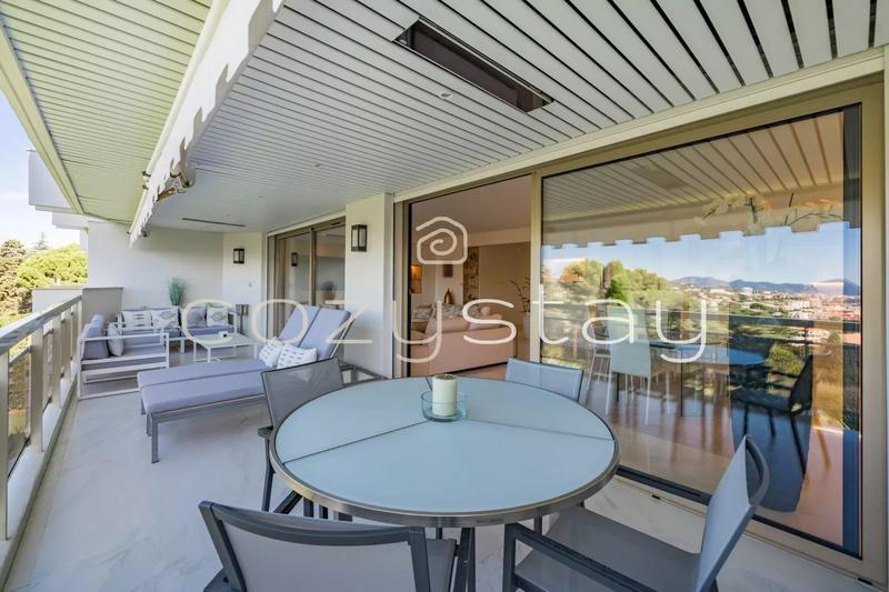 Appartement - 121 m² - 4 pièces