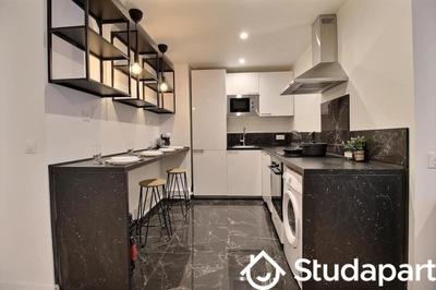 Chambre - 10 m² - 1 pièce