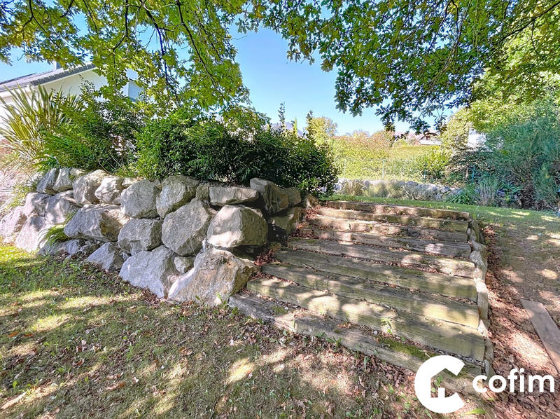 Maison - 180 m² - 7 pièces