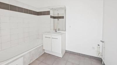 Appartement - 98 m² - 4 pièces