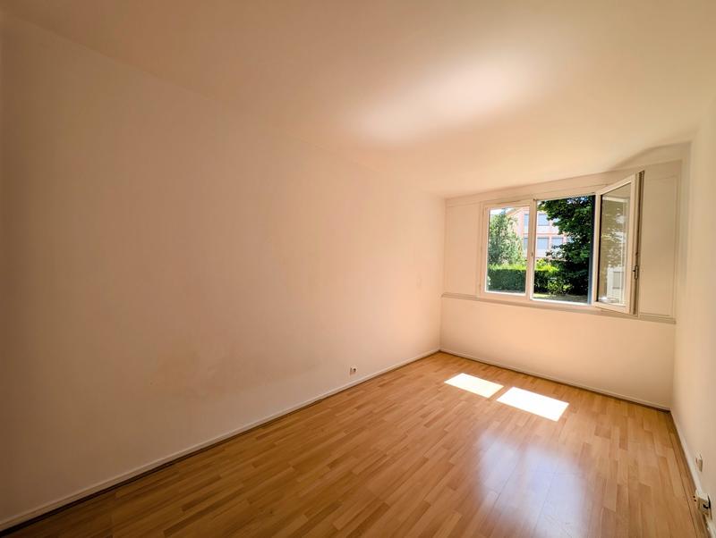 Appartement - 85 m² - 5 pièces