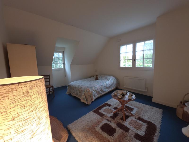 Maison - 208 m² - 9 pièces