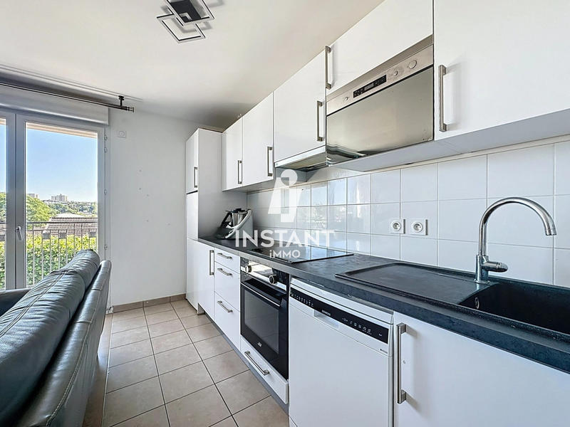 Appartement - 60 m² - 3 pièces