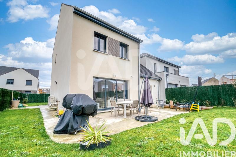 Maison - 100 m² - 5 pièces