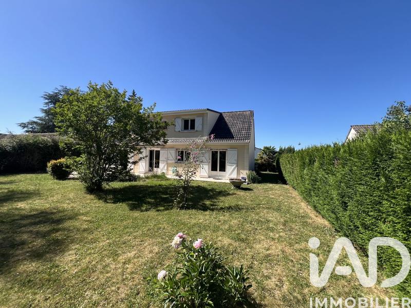 Maison - 160 m² - 8 pièces