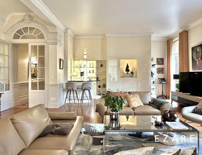 Appartement - 352 m² - 7 pièces