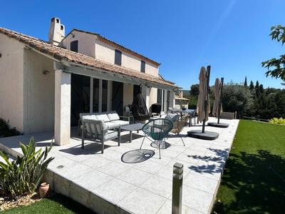 Villa - 140 m² - 4 pièces