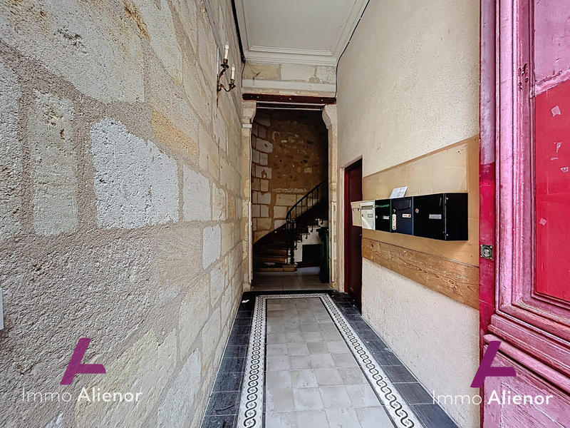 Local commercial - 67 m² - 4 pièces