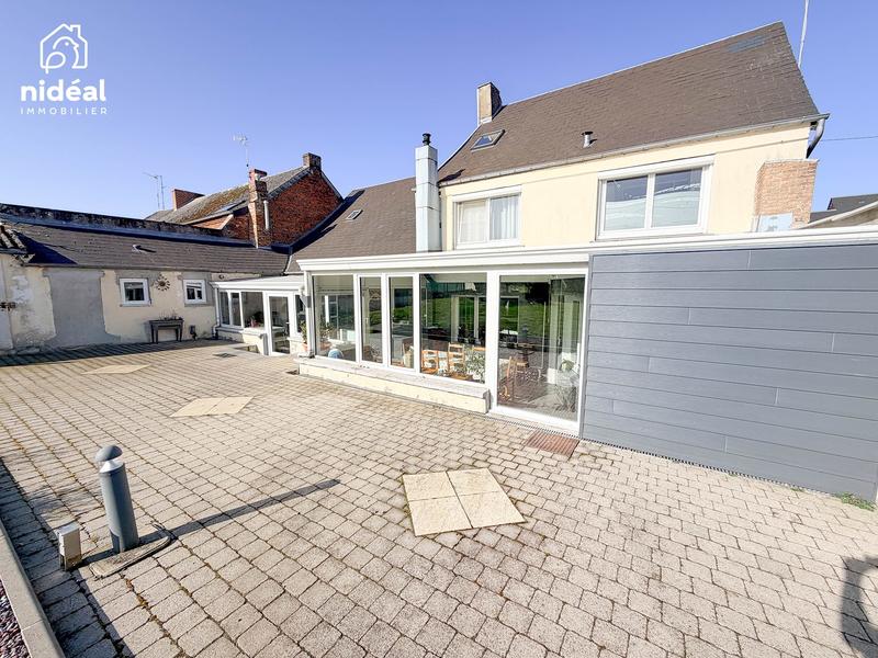 Maison - 203 m² - 7 pièces