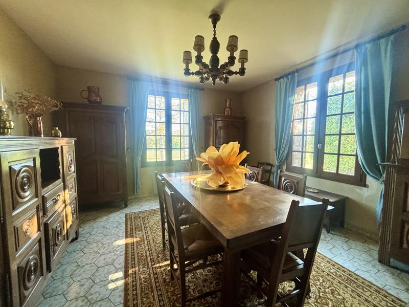 Maison traditionnelle - 140 m² - 4 pièces