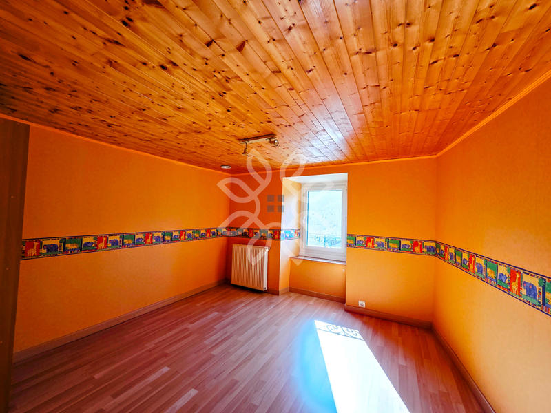 Maison - 146 m² - 5 pièces