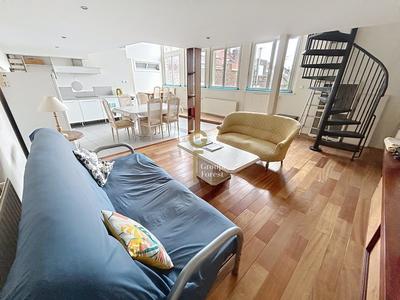 Maison - 226 m² - 6 pièces